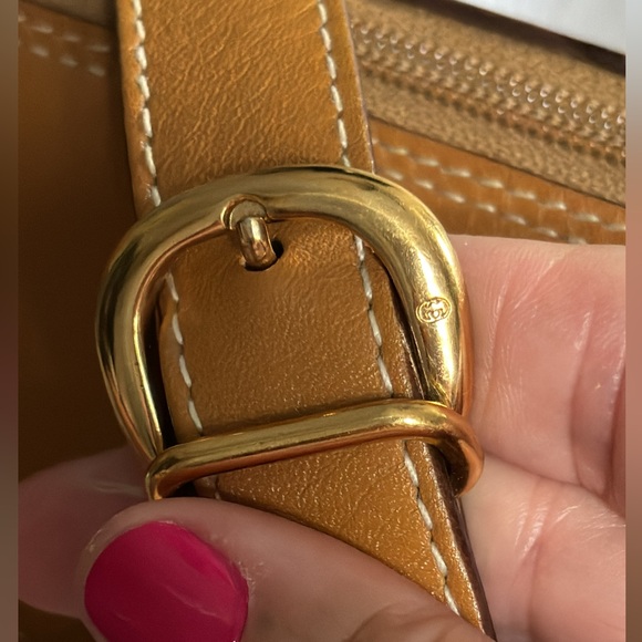 Authentic Gucci bag in GREAT condition ⭐️ - Picture 6 of 10